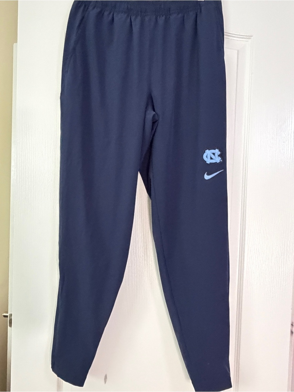 Nike UNC Tar Heels Dri-FIT Warm Up Jogger Pants Navy Blue Small Zip Ankle Athlet